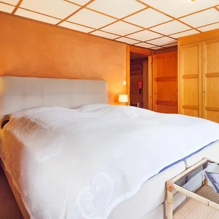 Fortuna - Cozy 3-bed, Stunning Matterhorn View Near Skilift Apartment Zermatt